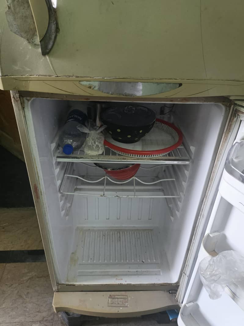 Double door fridge 2