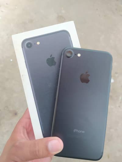 Apple iPhone 7