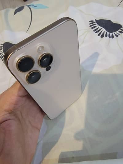 Apple iPhone 16 Pro Max
