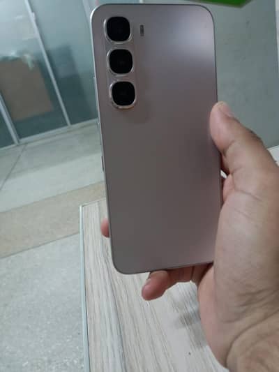 Infinix Hot 60 Pro