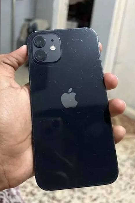 Apple iPhone 12 3