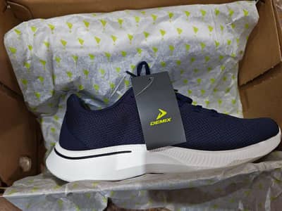 Demix running shoes for men