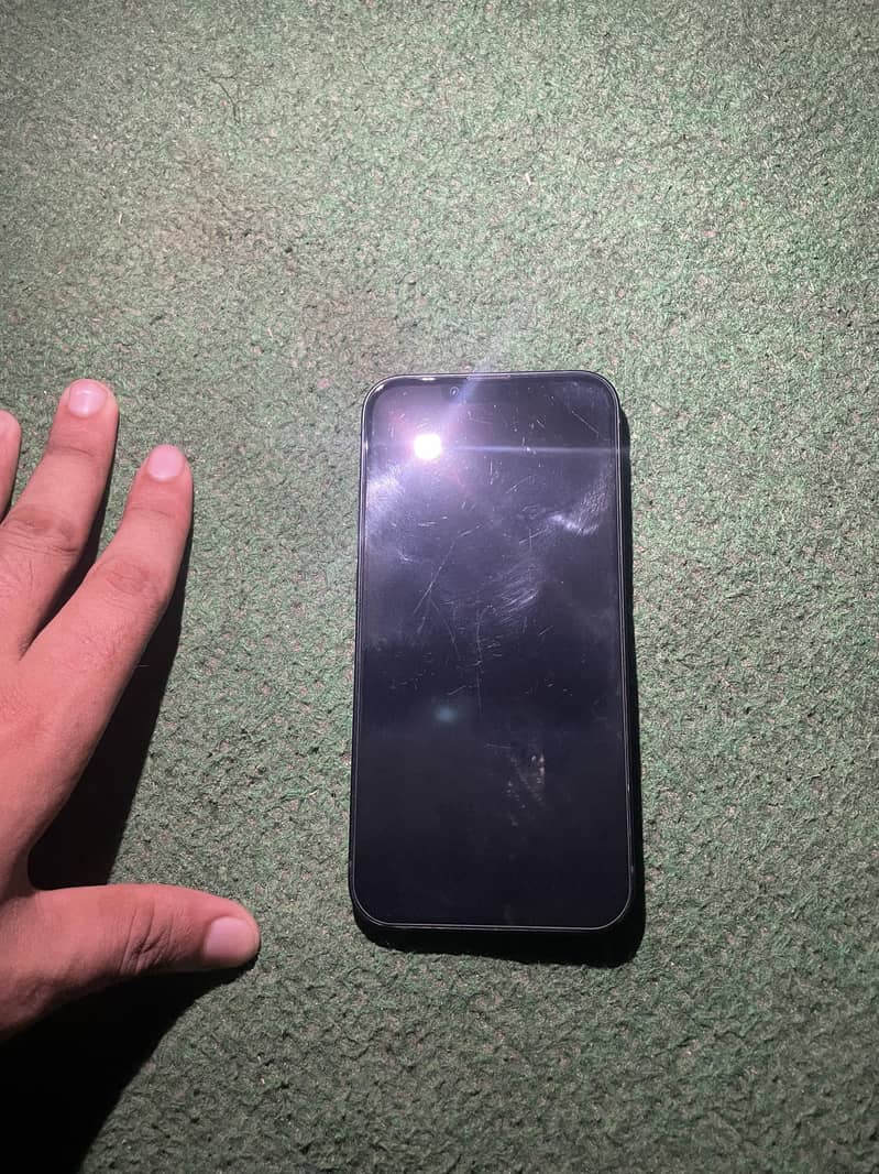 Apple iPhone 13 2