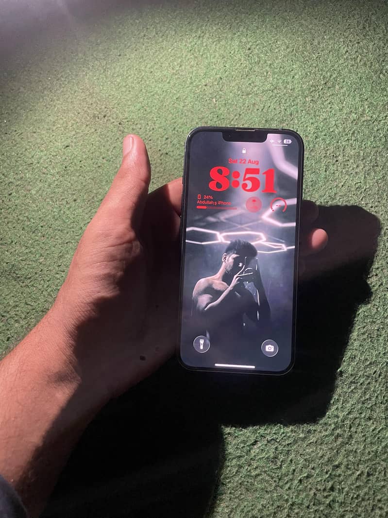Apple iPhone 13 3