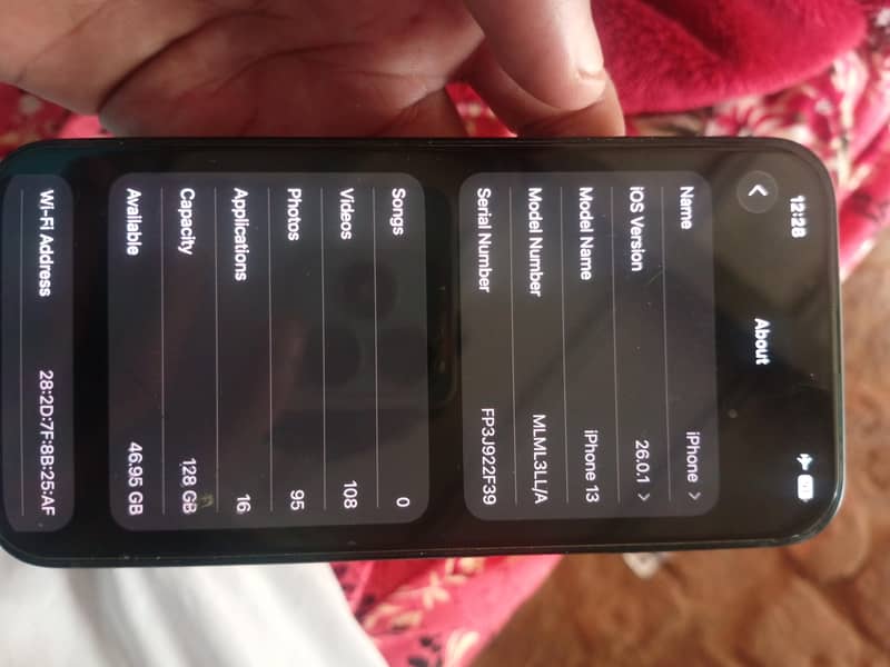 Apple iPhone 13 2