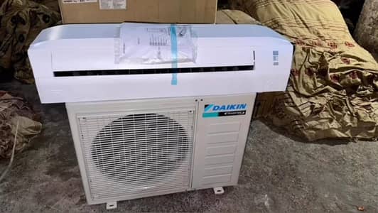 Daikin 1.6 DC inverter Ac ( Made in Malaysia)