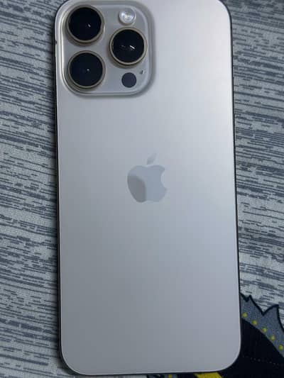 Apple iPhone 16 Pro Max