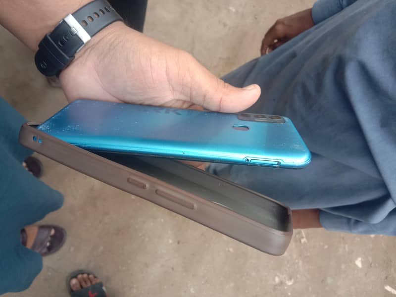 Tecno Spark 6 4