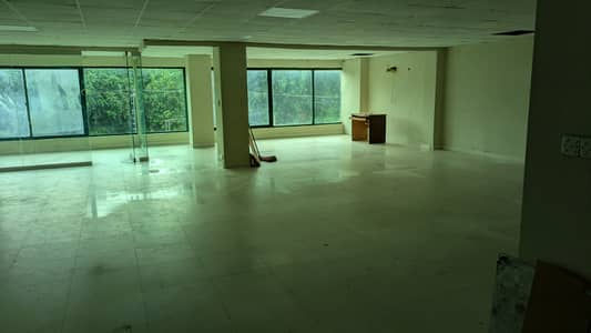 4500 sqft Office Hall Two Side Open for Rent in Model Town for Office (Call center + Software house + Marketing Office & Other Setup as You Want)