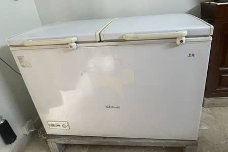 SINGER Deep Freezer