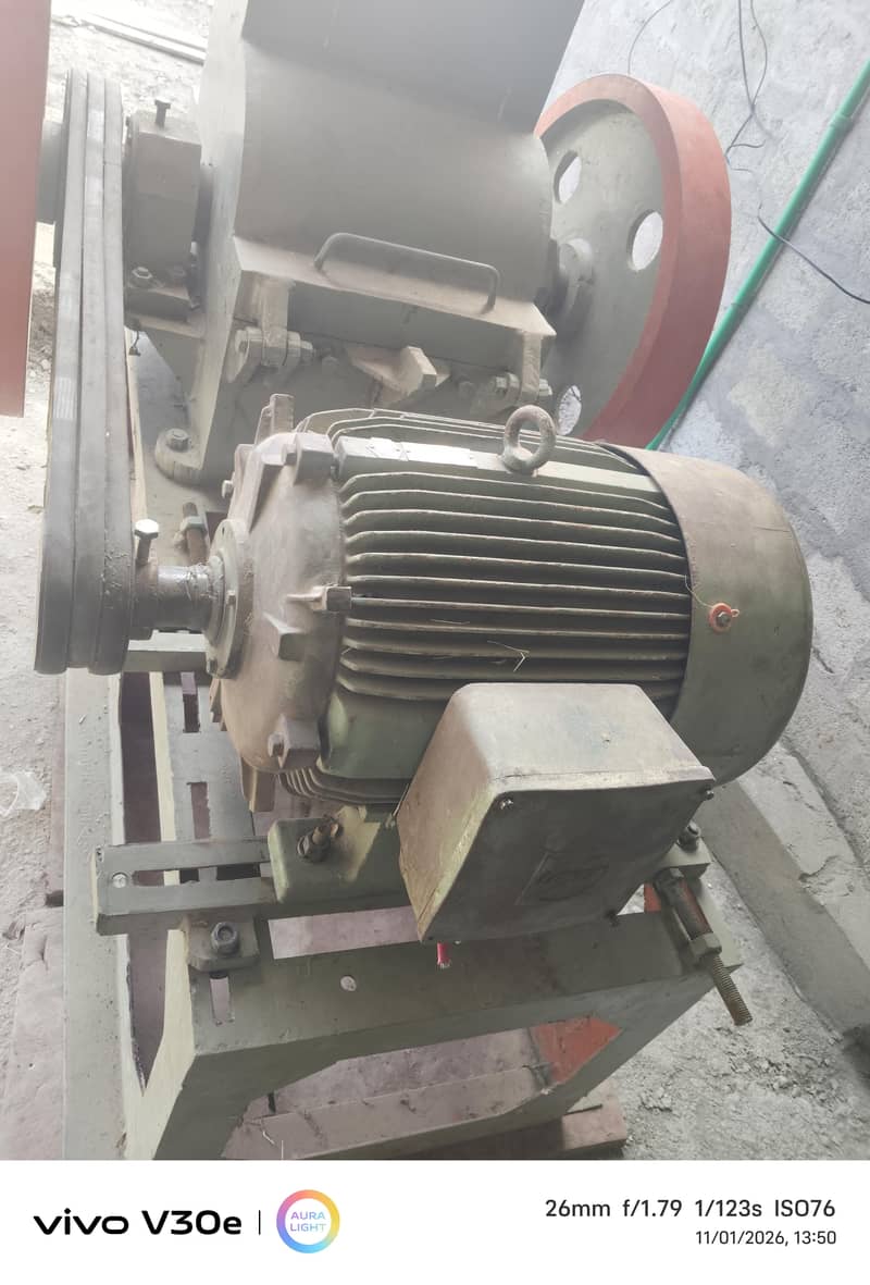 Plastic Crusher Machine 4