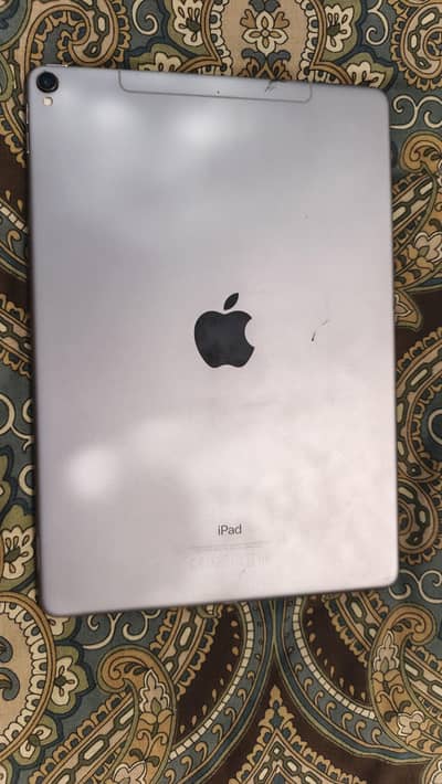 Ipad Pro 10.5 Inch (2017) - 64GB