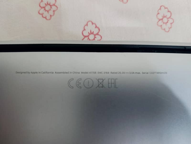 macbook pro 2017 13" 1