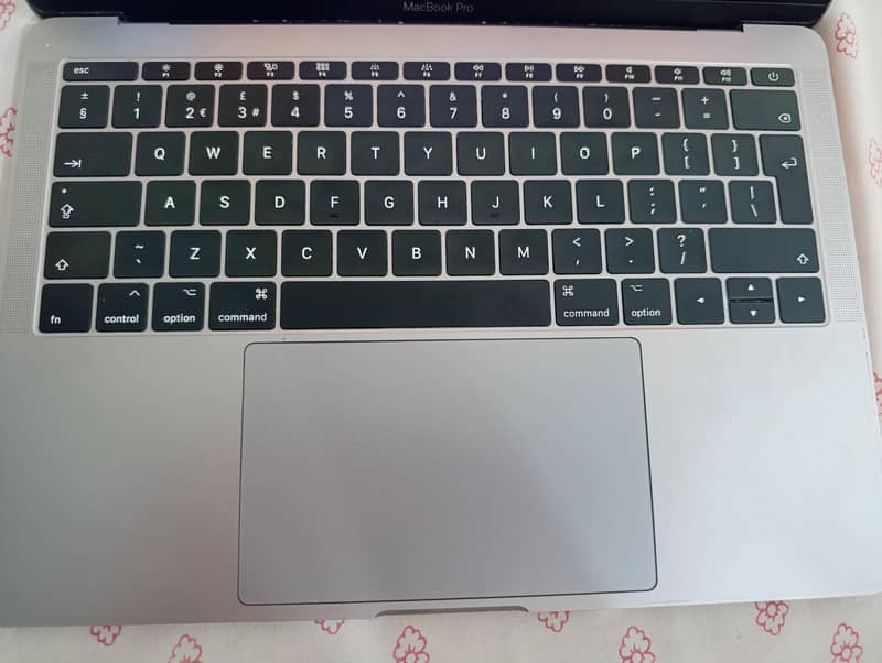 macbook pro 2017 13" 3