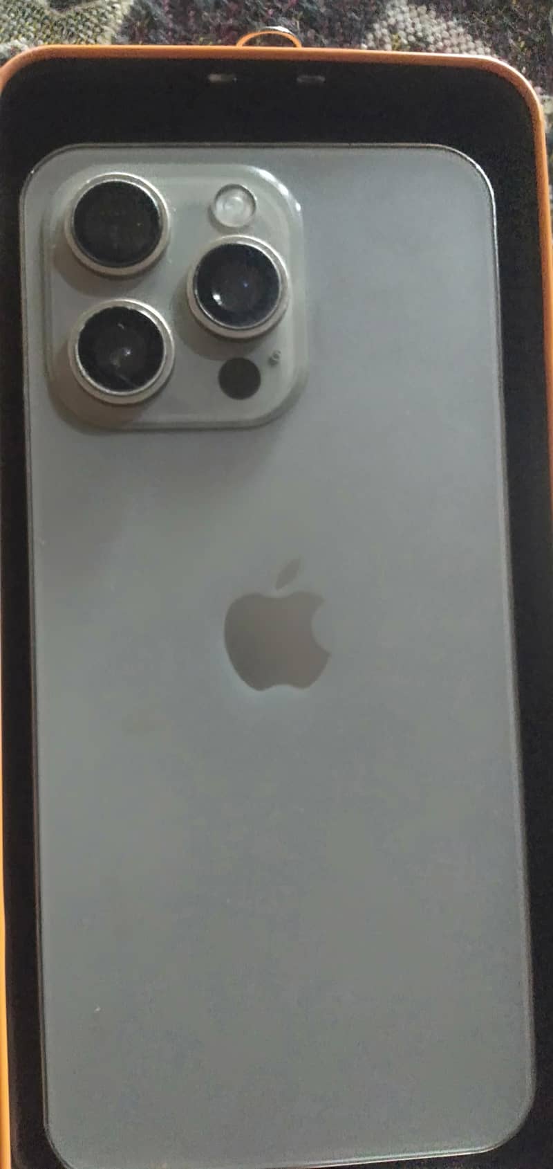 Apple iPhone 15 Pro Max 1