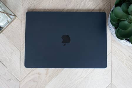 MacBook pro M2