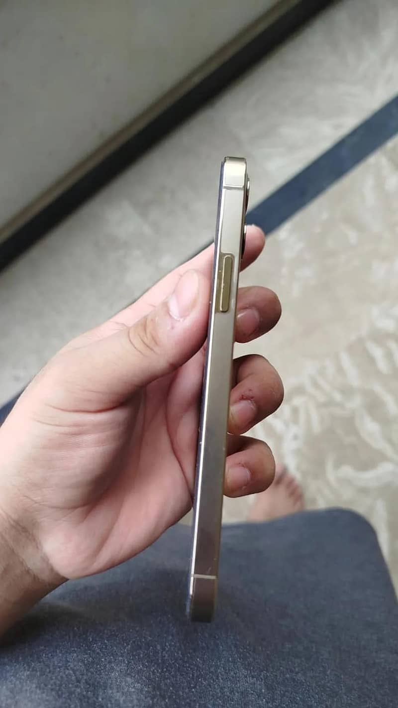 Apple iPhone 12 Pro 7