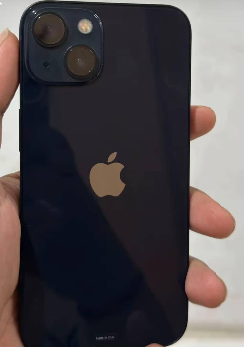 Apple iPhone 13 0