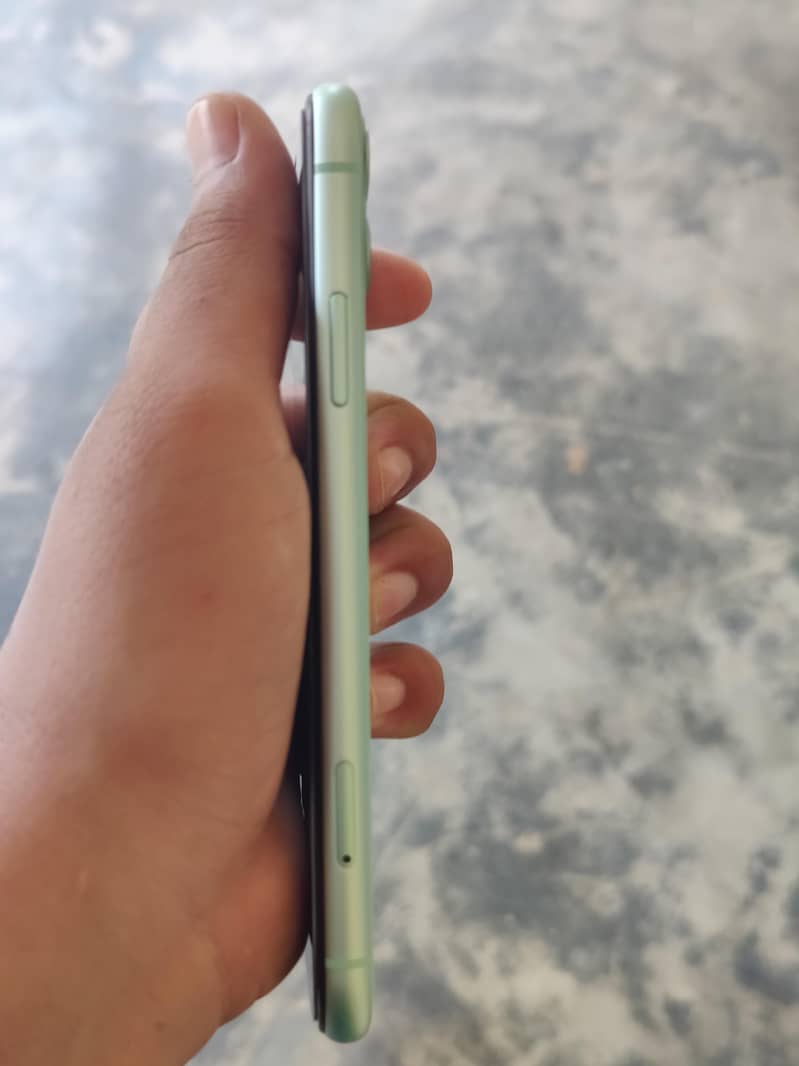 Apple iPhone 11 2