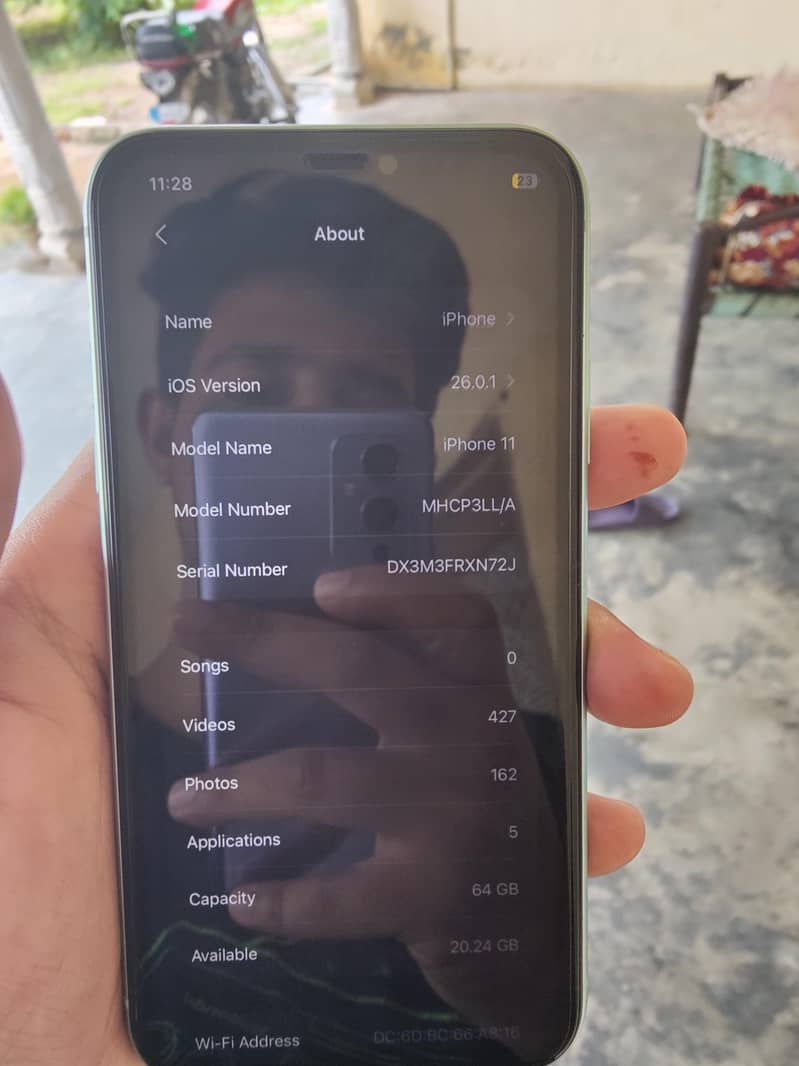 Apple iPhone 11 3