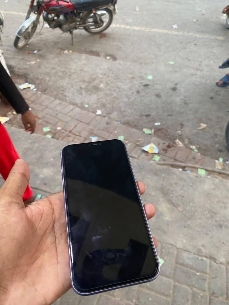 Apple iPhone 11 2
