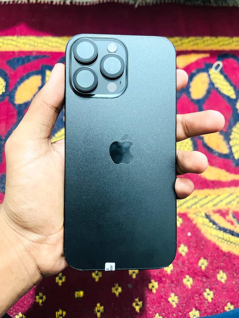 Apple iPhone 16 Pro Max 0