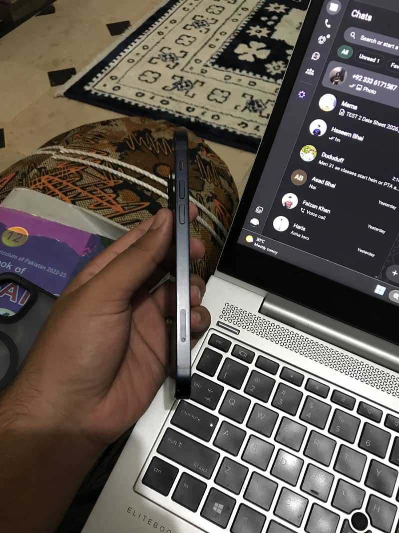 Apple iPhone 12 1