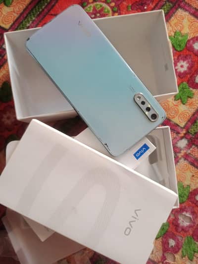 Vivo S1