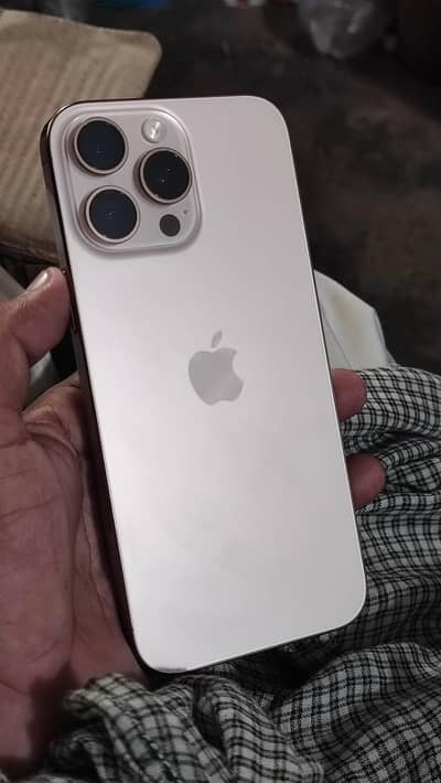 Apple iPhone 16 Pro Max