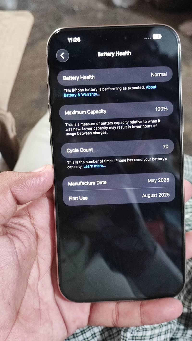 Apple iPhone 16 Pro Max 4