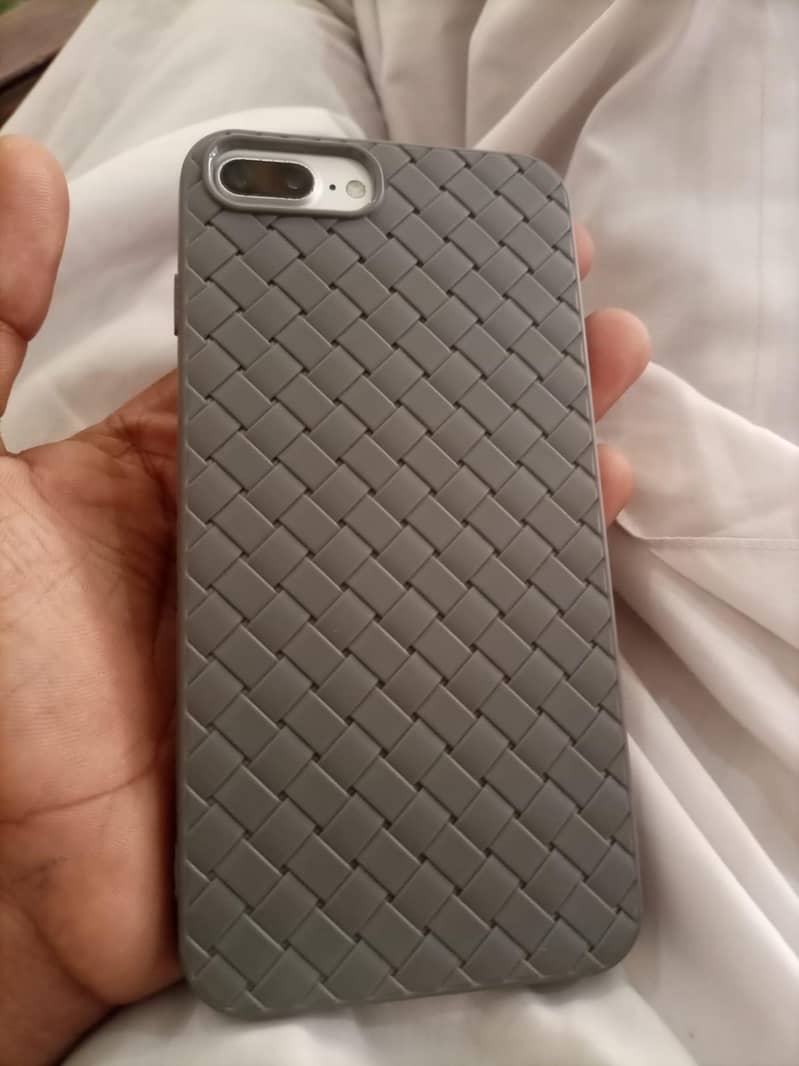 Apple iPhone 7 Plus 4