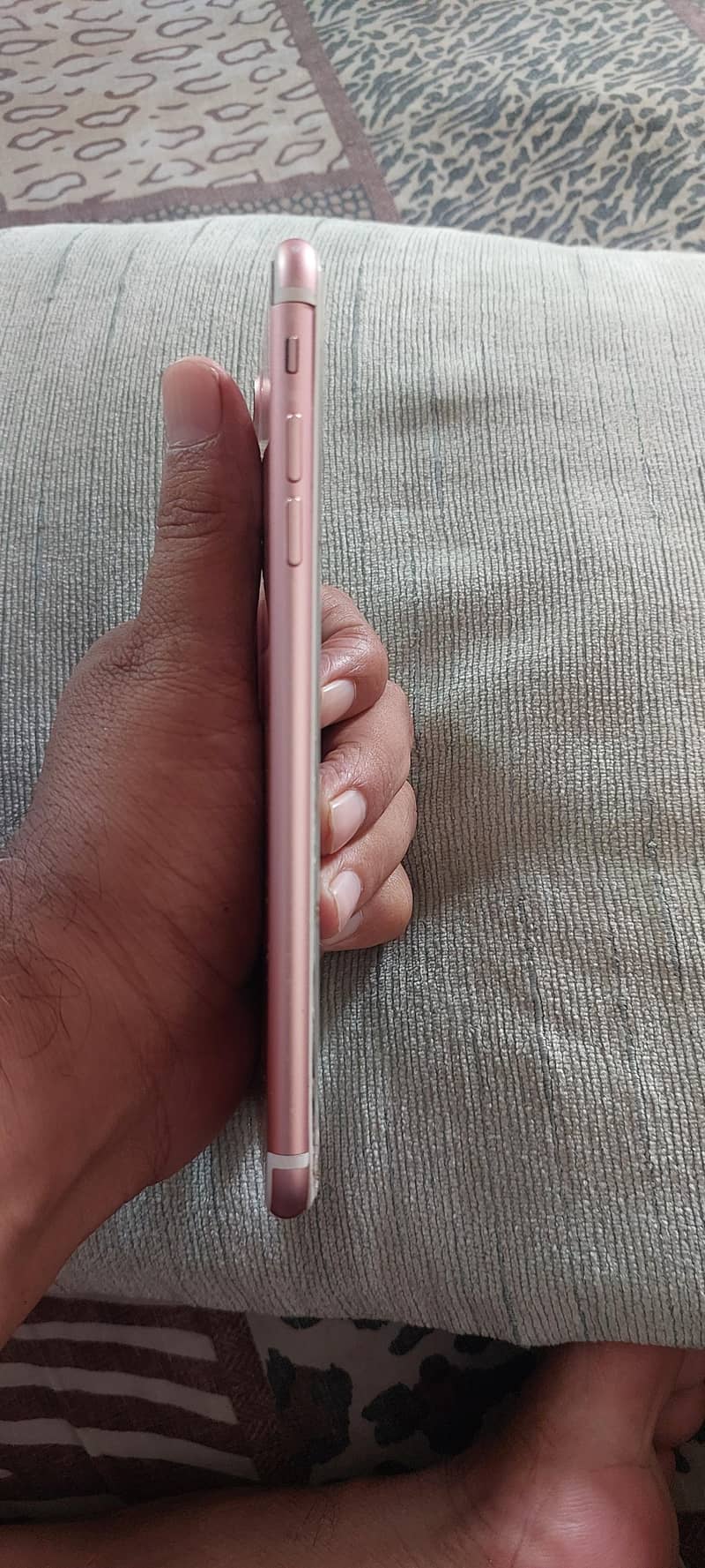 Apple iPhone 7 Plus 1
