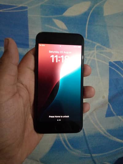 Apple iPhone SE