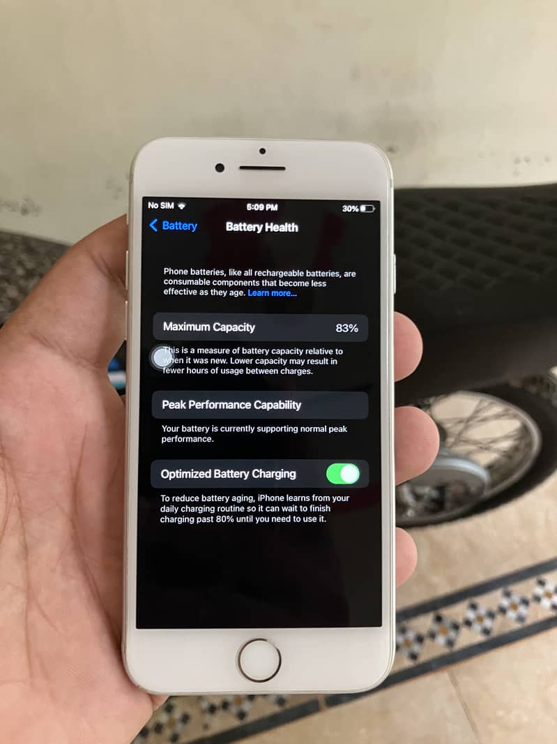 Apple iPhone 7 2