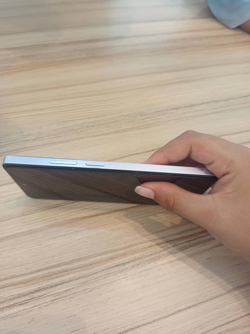 Realme C65 4