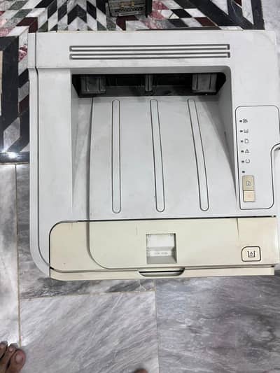 HP laserjet p2035