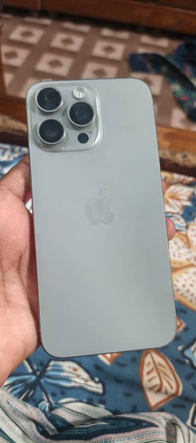 Apple iPhone 15 Pro Max