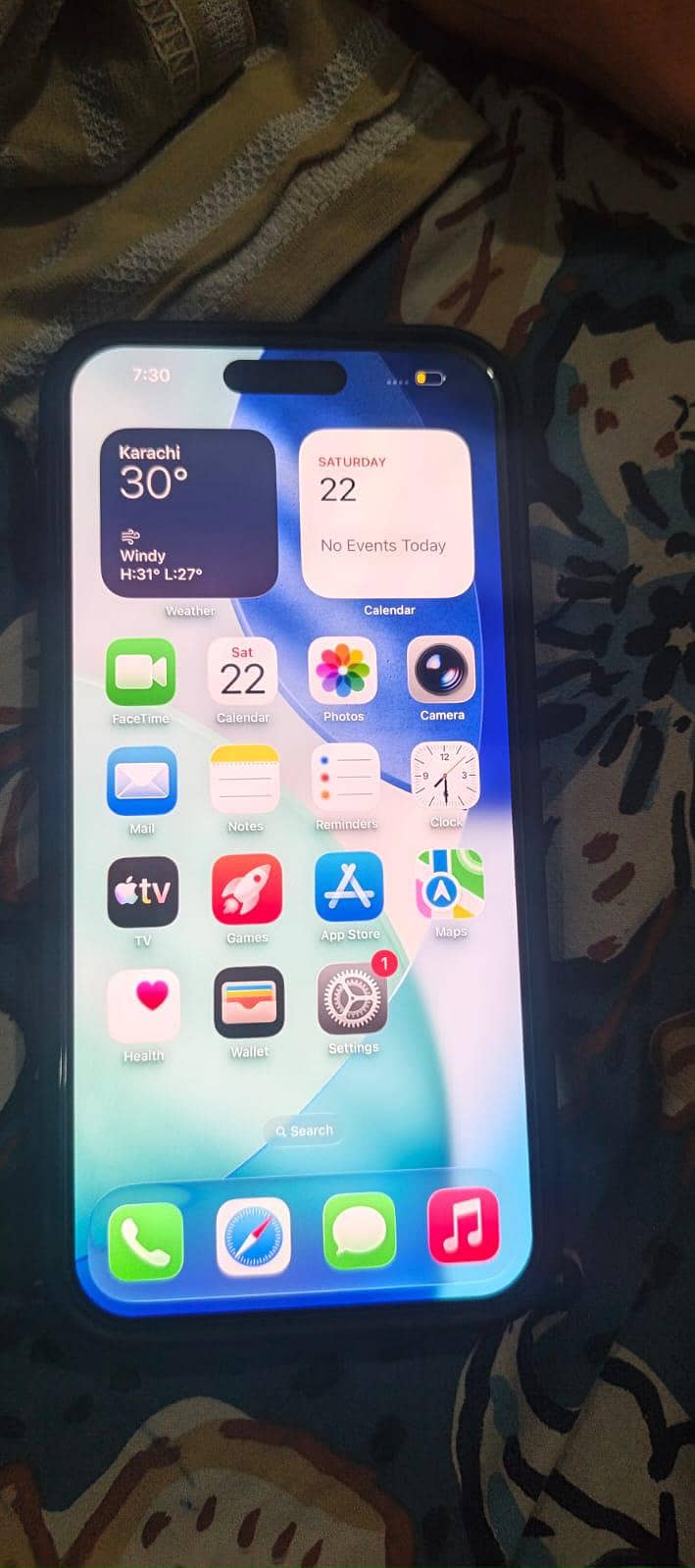 Apple iPhone 15 Pro Max 1