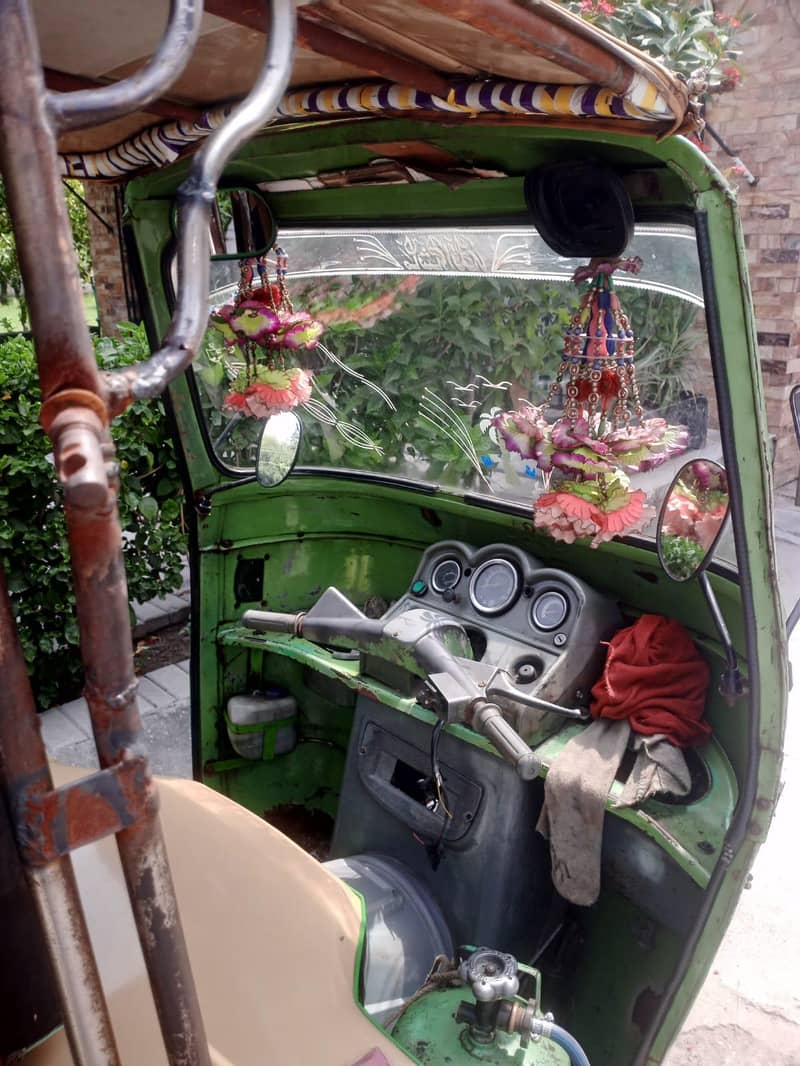 Auto Rickshaw 2016 model 4