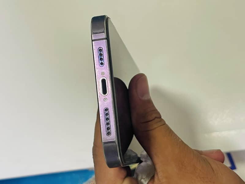 Apple iPhone 14 Pro Max 4