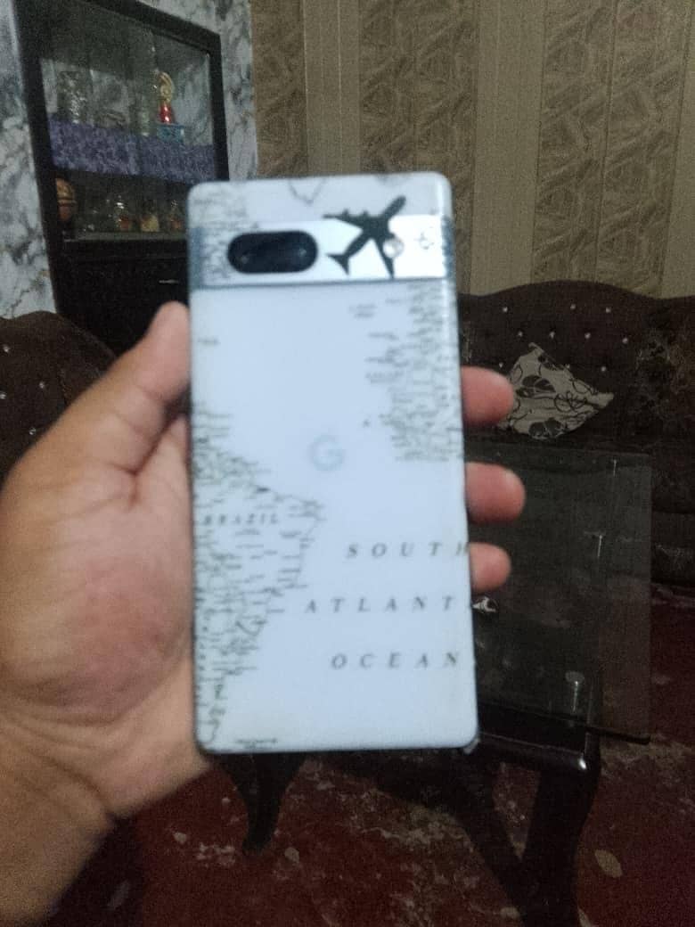 Google Pixel 7a 4