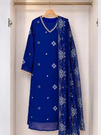 Royal Blue Embroidered 3-Piece Suit – Pre-Owned
