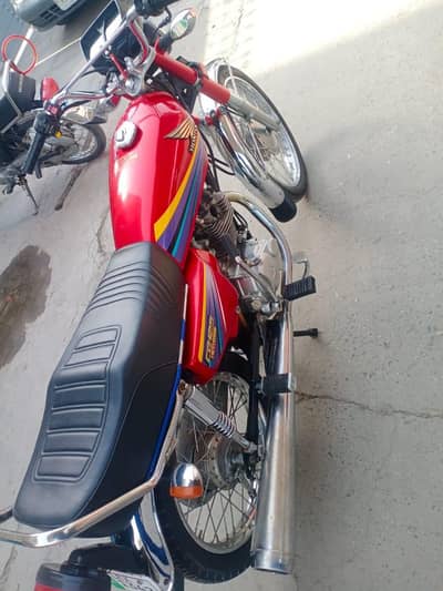 Honda 125 2009 model 03291319927
