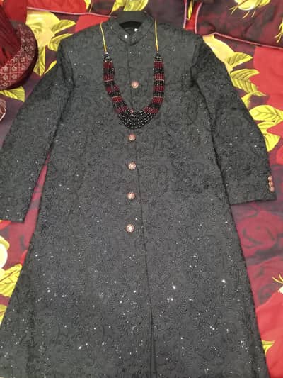 braat sherwani 2 month phly li thi ak bar use Howe h bilkul new h