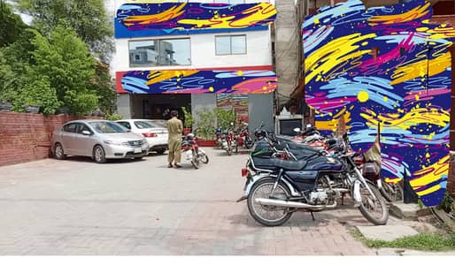 1 kanal Ground hall Shop for rent in johar town very rushi area hot location best for bakers, Restaurant, Cafe, Coffee setup and other brands