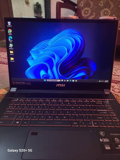 MSI Creator 15 A10SFS  i7 10th RTX 2070 Super 8gb