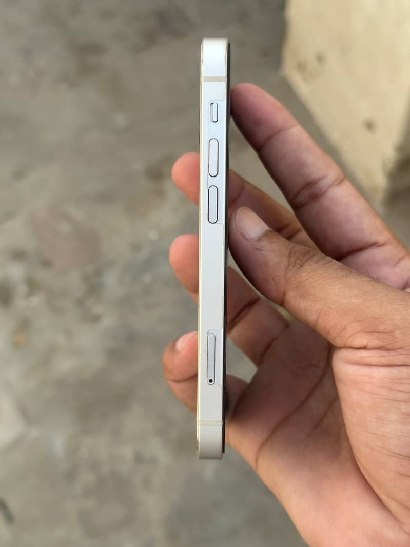Apple iPhone 13 mini 2