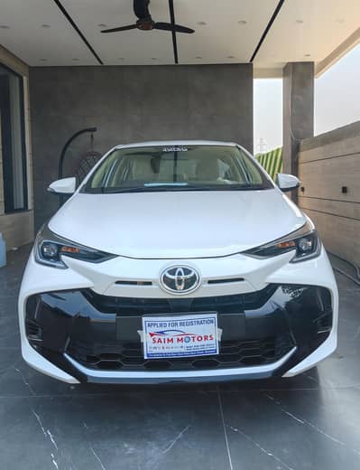 Toyota Yaris sedan gli cvt gli 1.3 Bumper to Bumper geniune