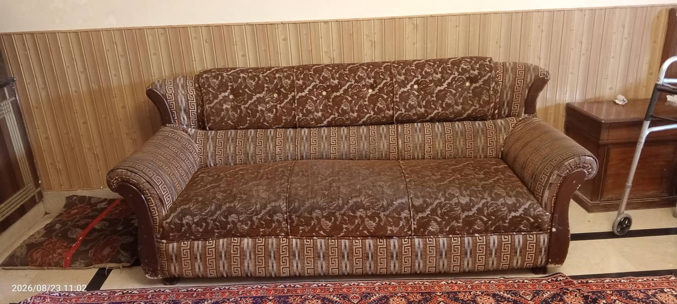 5 seater sofa 0
