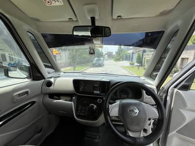 Nissan Roox 2015